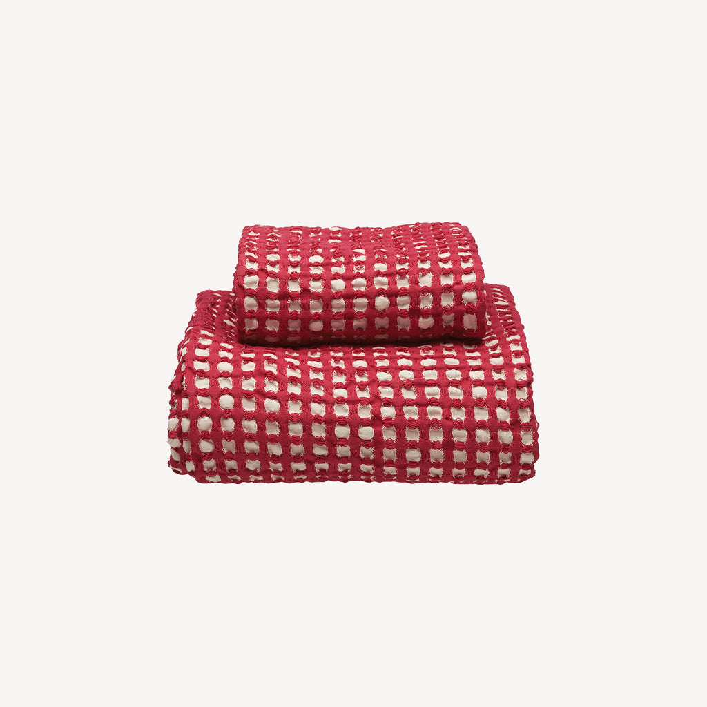 Red plaid sales bath towels