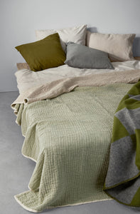 Viiru bedspread 160x260 cm | melange green/beige