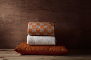 Arkiivi wool throw 130x180 | beige/orange