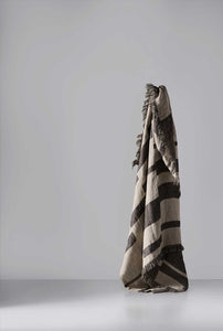 Oras-pellavahuopa 140x190cm musta/natural | Anno Collection